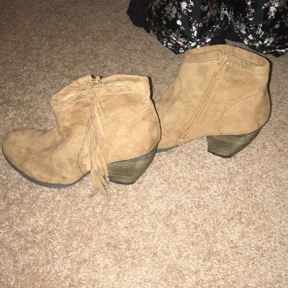 Fringe booties - Picture 2 of 4
